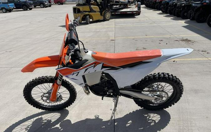 2023 KTM 250 XC