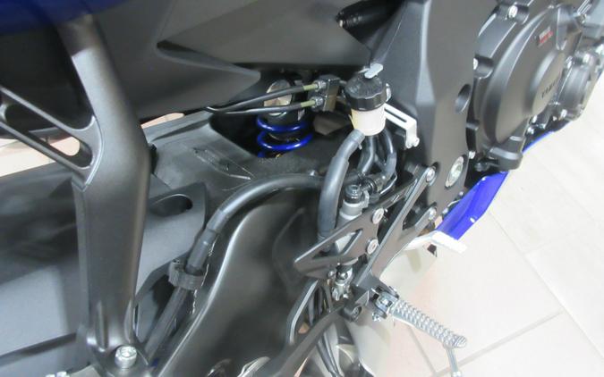 2026 YAMAHA YZF-R1