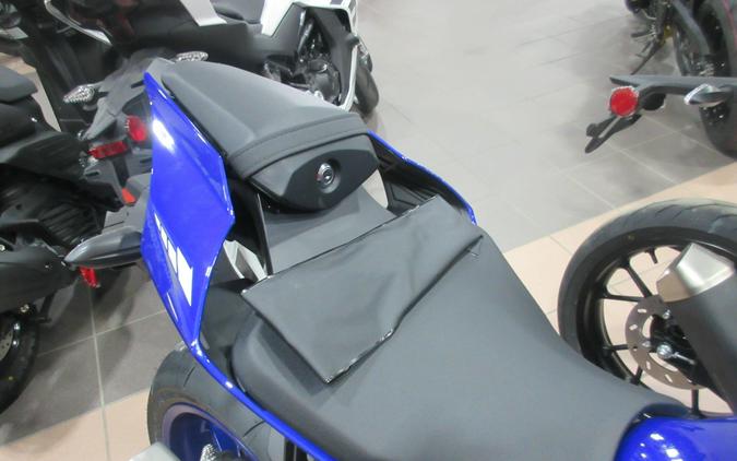 2026 YAMAHA YZF-R1