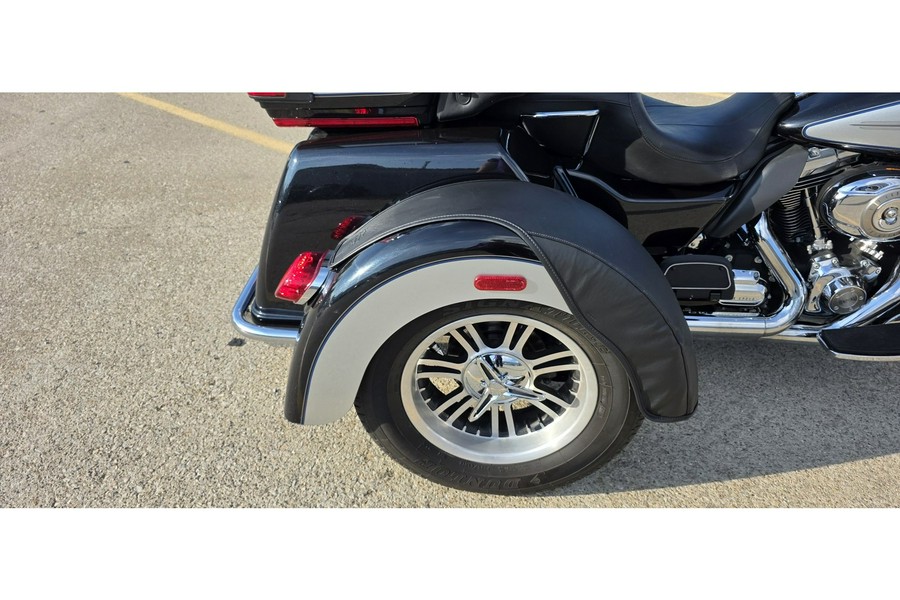 2013 Harley-Davidson® TRI GLIDE ULTRA CLASSIC