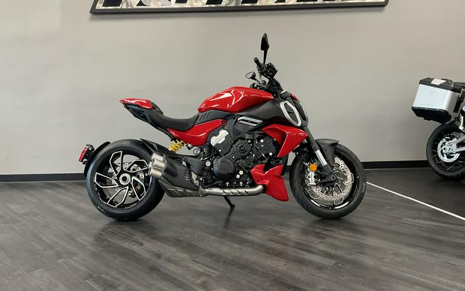 2026 DUCATI DIAVEL V4 - 3243D