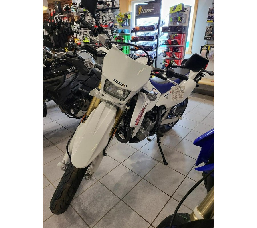 2023 Suzuki DR-Z 400SM Base