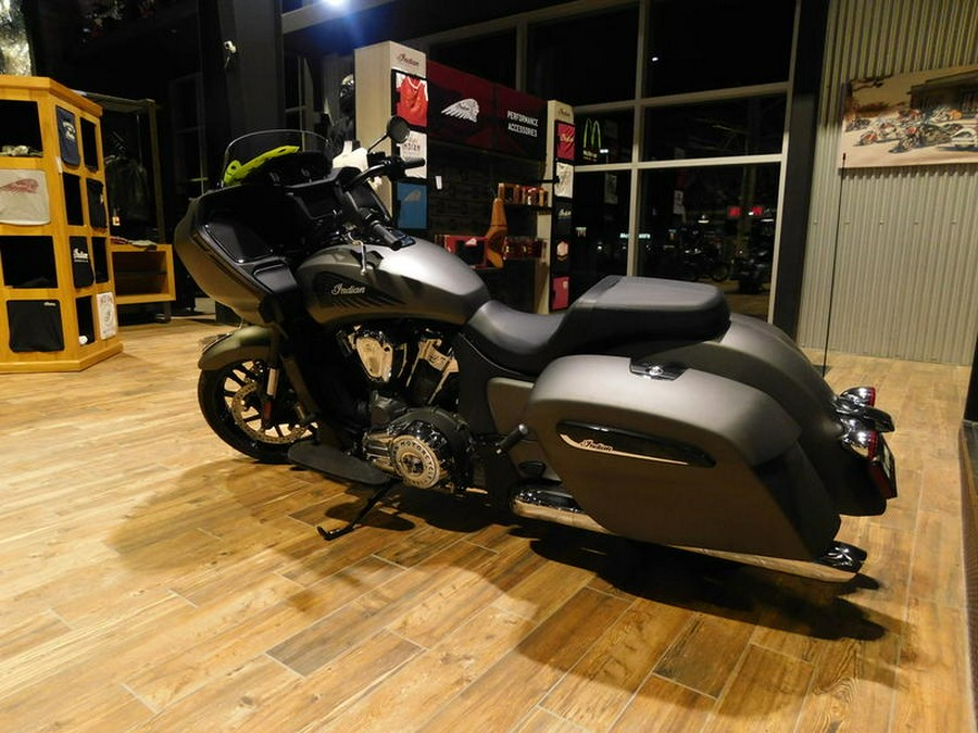 2024 Indian Motorcycle® Challenger® Titanium Smoke