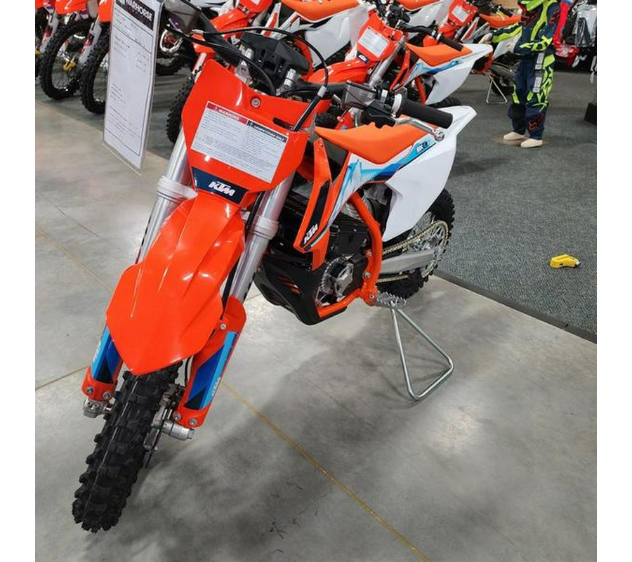 2024 KTM SX-E 3