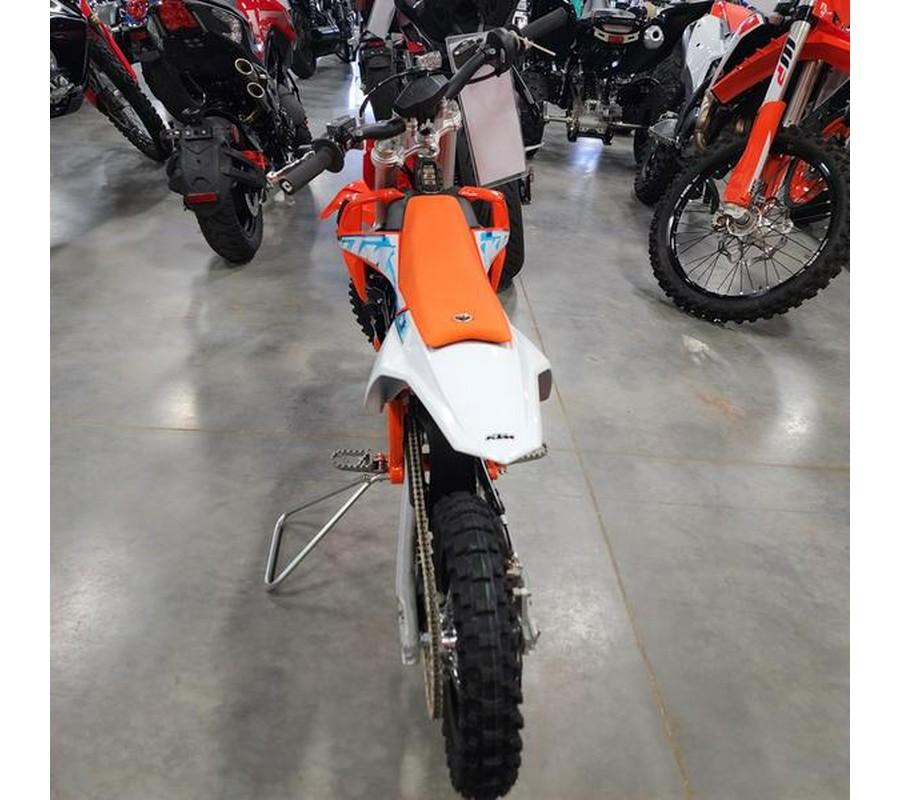 2024 KTM SX-E 3