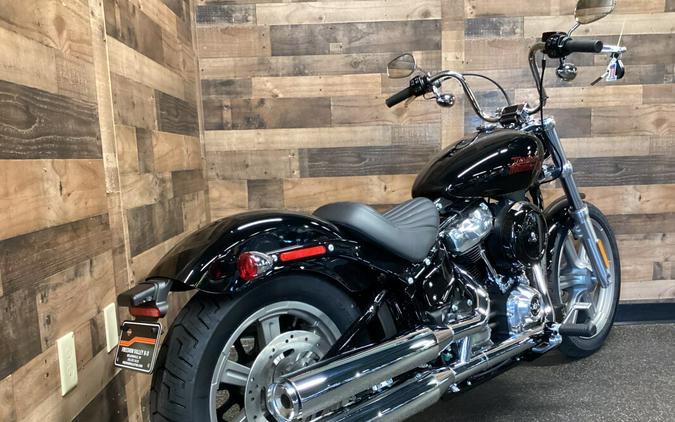 2024 Harley-Davidson® Softail® Standard Vivid Black