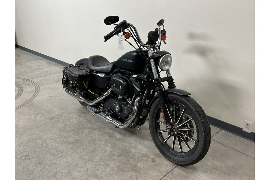 2010 Harley-Davidson® Sportster® Iron 883