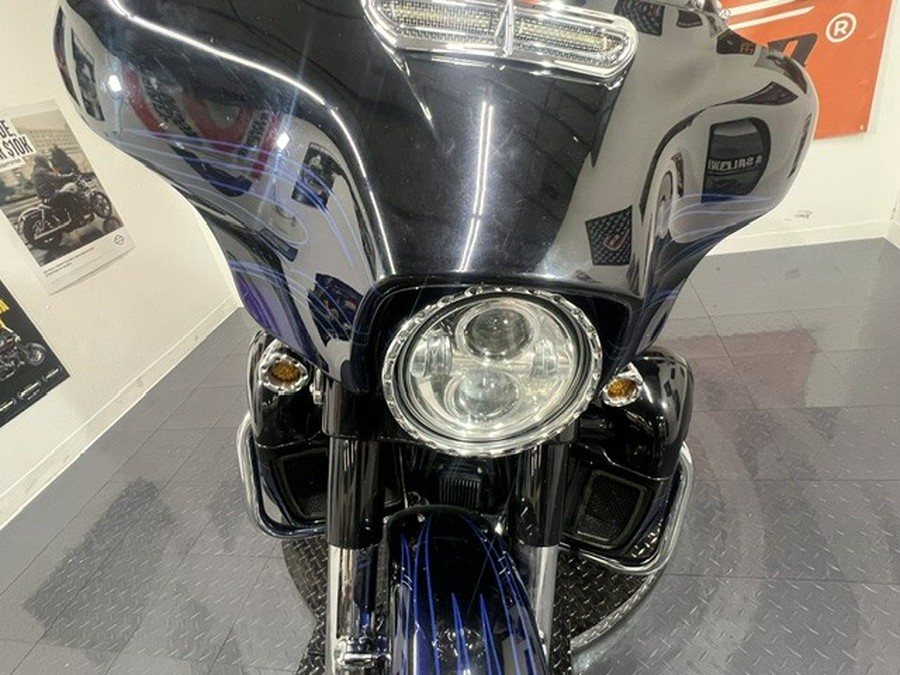 FLHXSE 2016 CVO™ Street Glide®