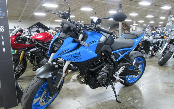 2023 Suzuki GSX-8S