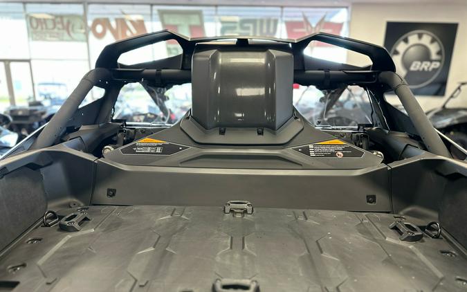 2024 Can-Am Maverick R X RS 999T DCT