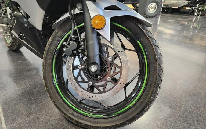 2024 Kawasaki Ninja e-1 ABS