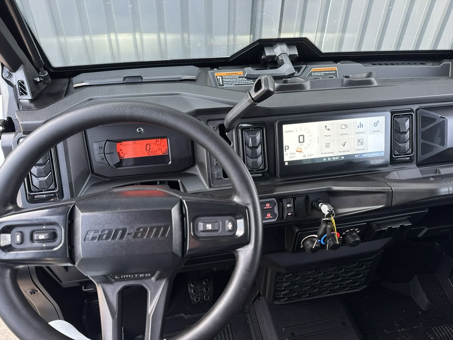 2026 Can-Am Defender MAX Limited HD11