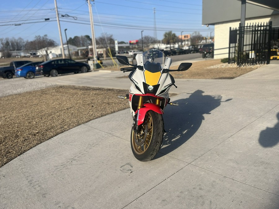 2022 YAMAHA YZF-R7 - A004595