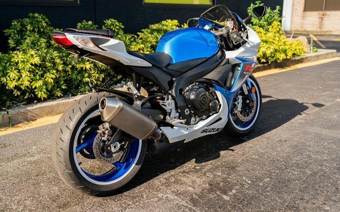 2013 Suzuki GSX-R600™