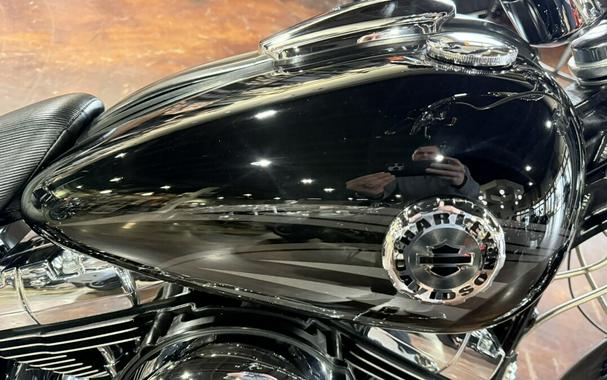 2016 Harley-Davidson® Breakout®