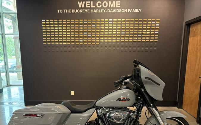 2025 Harley-Davidson® Street Glide® Billiard Gray
