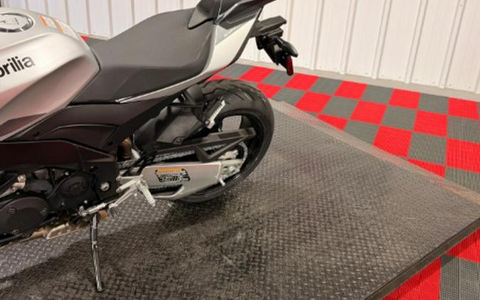 2027 Aprilia Tuono V4 1100