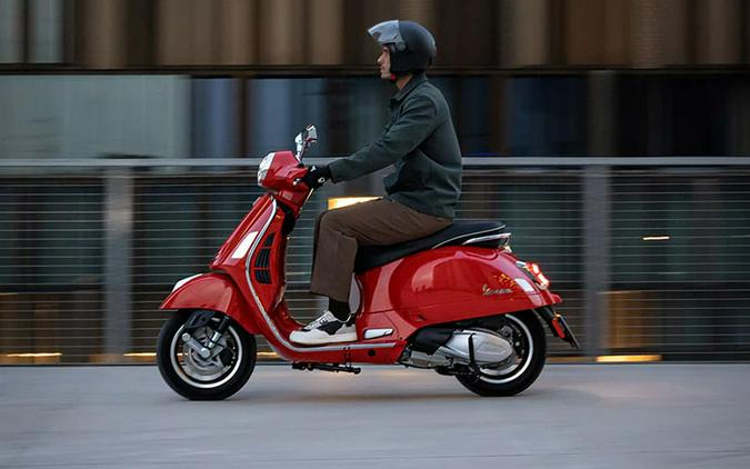 2023 Vespa GTS Super 300