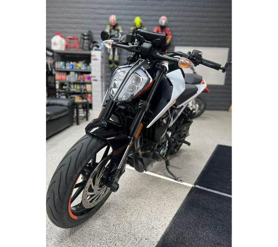 2022 KTM 390 Duke