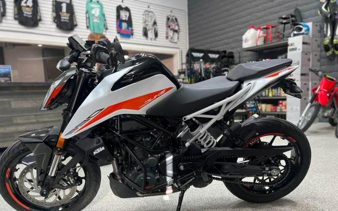 2022 KTM 390 Duke