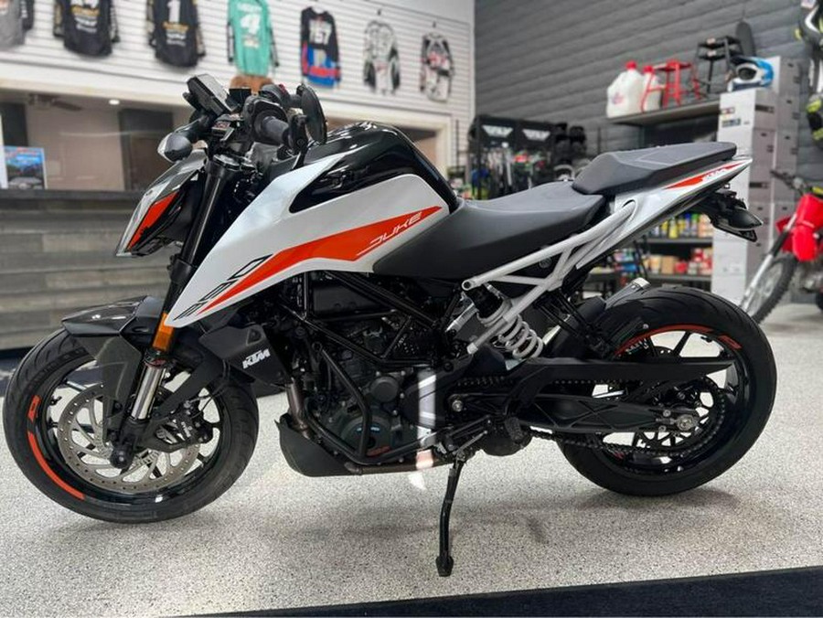 2022 KTM 390 Duke