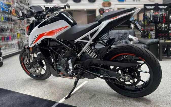 2022 KTM 390 Duke