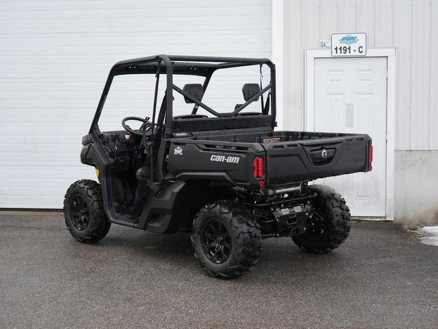 2025 Can-Am® Defender DPS HD9 Stealth Black