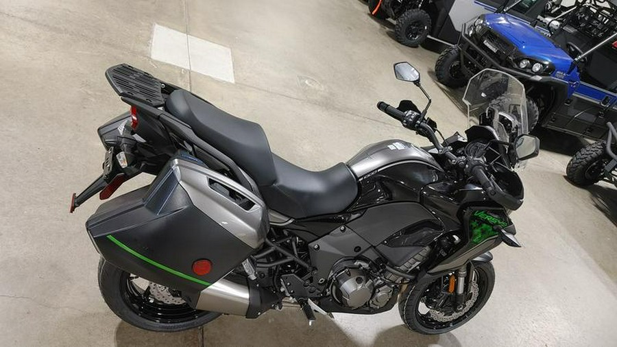 2023 Kawasaki Versys® 1000 SE LT+