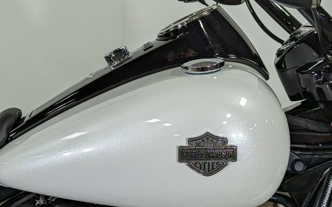 2024 Harley-Davidson Road King Special White Onyx Pearl – Black Finish