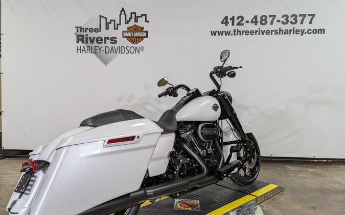 2024 Harley-Davidson Road King Special White Onyx Pearl – Black Finish