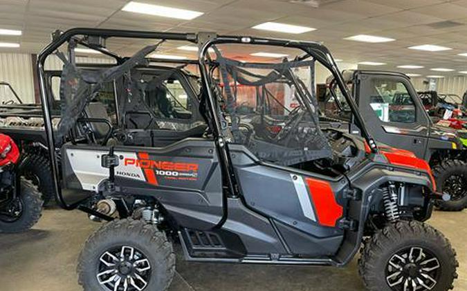 2023 Honda Pioneer 1000-5 Trail