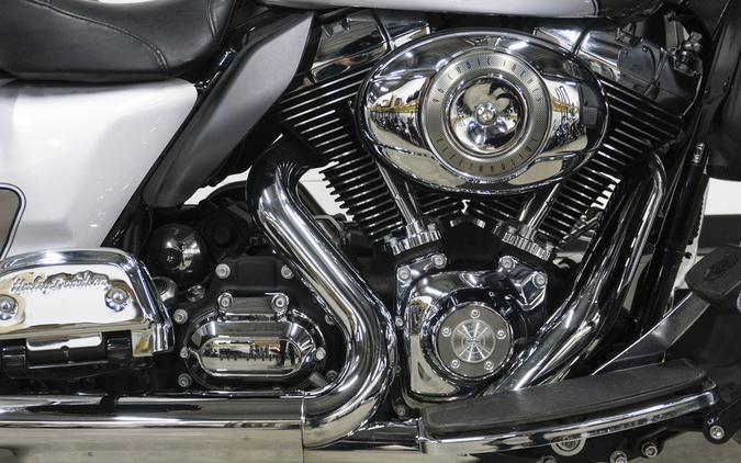 2009 Harley-Davidson® FLHTCU - Ultra Classic® Electra Glide®