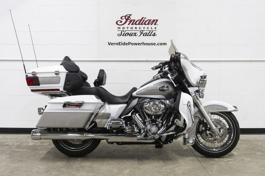 2009 Harley-Davidson® FLHTCU - Ultra Classic® Electra Glide®