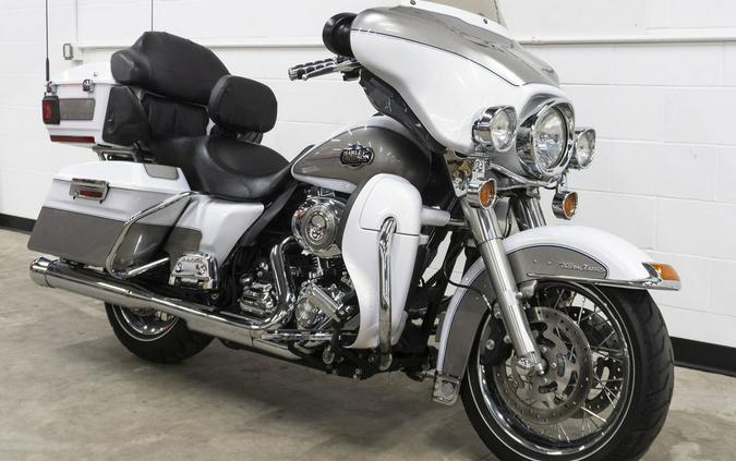 2009 Harley-Davidson® FLHTCU - Ultra Classic® Electra Glide®