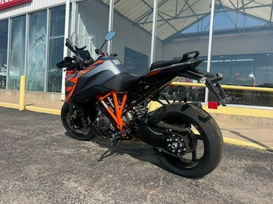 2023 KTM 1290 Super Duke GT