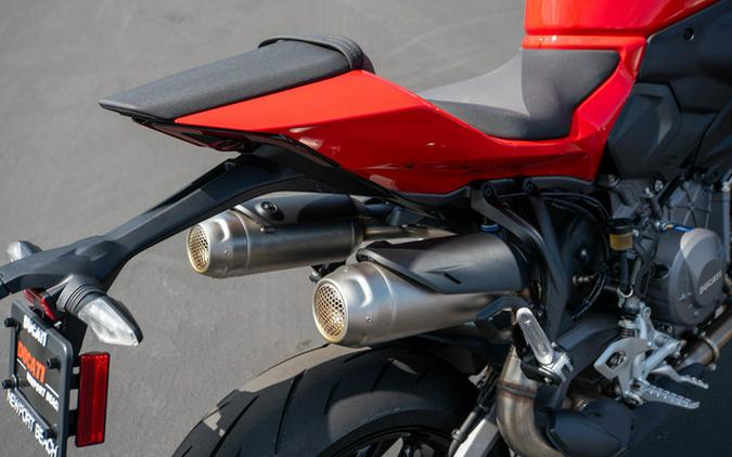 2026 Ducati Streetfighter V2