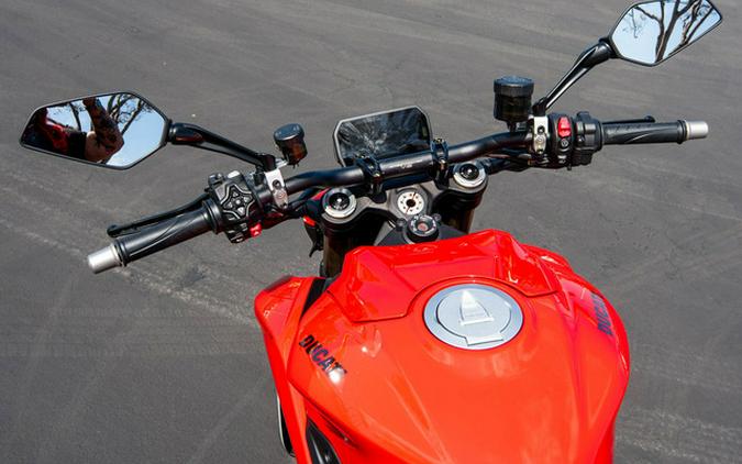 2026 Ducati Streetfighter V2
