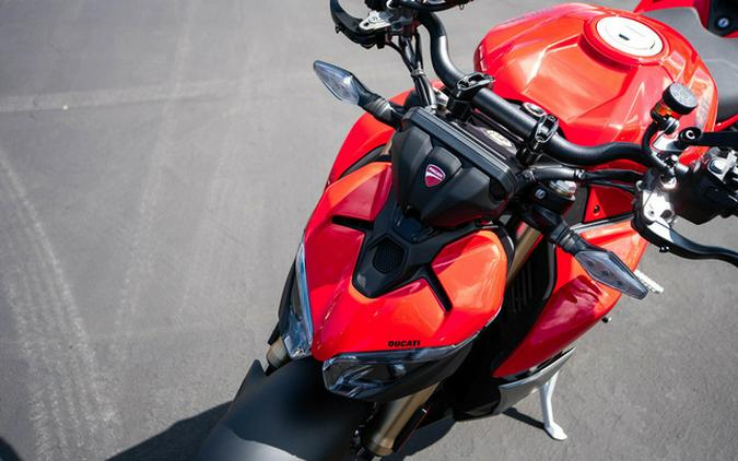 2026 Ducati Streetfighter V2