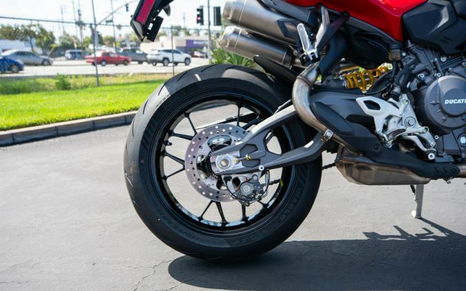 2026 Ducati Streetfighter V2