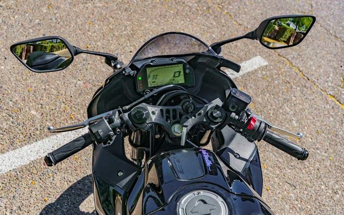 2021 Yamaha YZF-R3 ABS