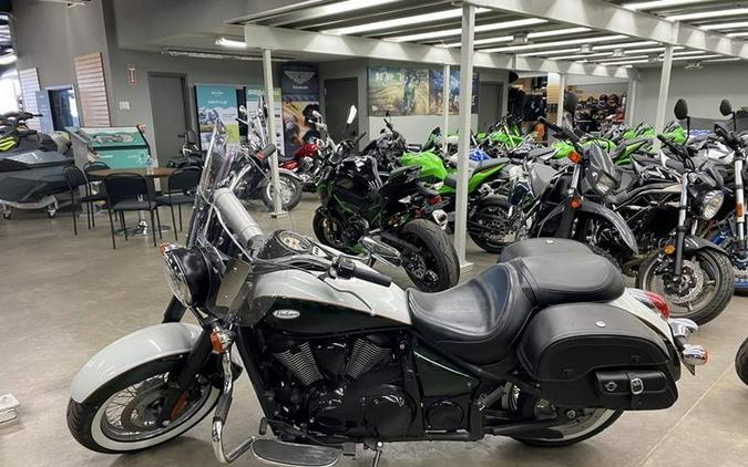 2022 Kawasaki Vulcan® 900 Classic