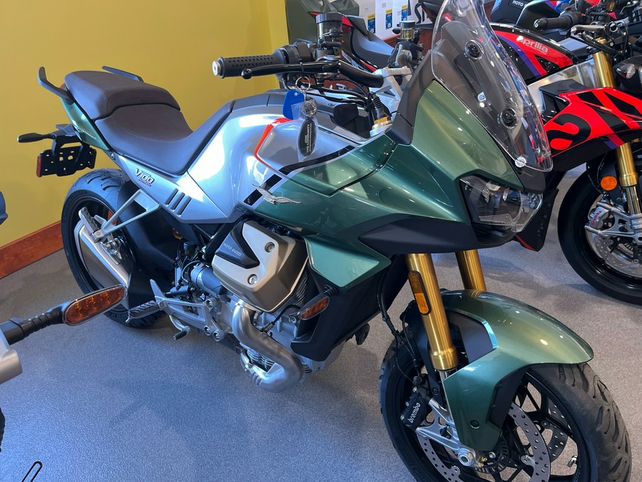 2024 Moto Guzzi V100 Mandello S