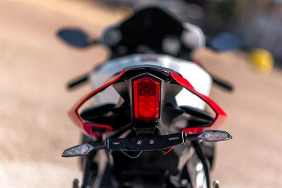 2016 Yamaha YZF-R1S