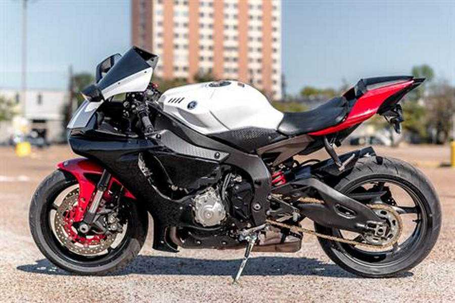 2016 Yamaha YZF-R1S