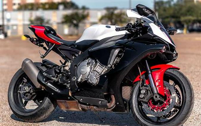 2016 Yamaha YZF-R1S