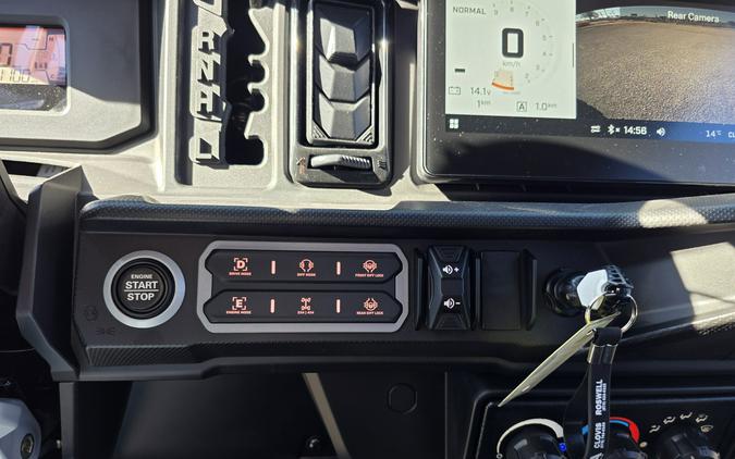 2026 Can-Am Defender MAX Limited HD11