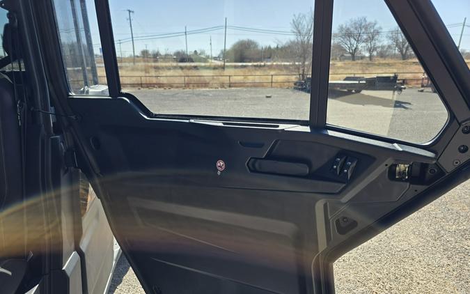 2026 Can-Am Defender MAX Limited HD11