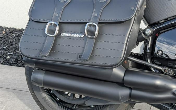 2024 Indian Sport Chief Ghost White Metallic Smoke