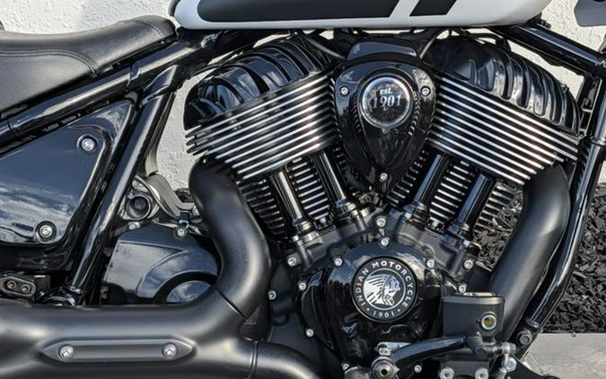 2024 Indian Sport Chief Ghost White Metallic Smoke