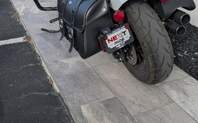 2024 Indian Sport Chief Ghost White Metallic Smoke